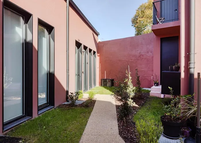 Center Duplex | Edificio Terracotta Apartment *